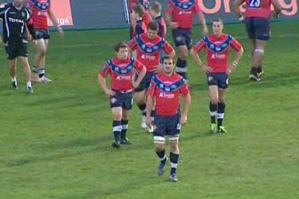 L'équipe d'Aurillac, quelque peu dépitée après sa défaite à domicile contre Pau.