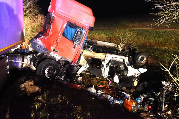 Douze personnes ont perdu la vie dans un terrible accident de la circulation survenu, en mars 2016, sur la RCEA entre Moulins et Montbeugny, dans l'Allier. 