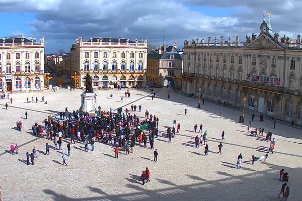 La manifestation a rassemblé au plus fort quelques 300 personnes sur la Place Stanislas à Nancy (Meurthe-et-Moselle), dimanche 10 mars 2019 en début d'après-midi.