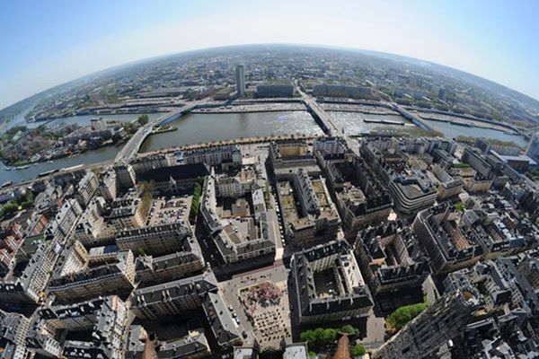 La ville de Rouen photographiée par un objectif "fish eye"