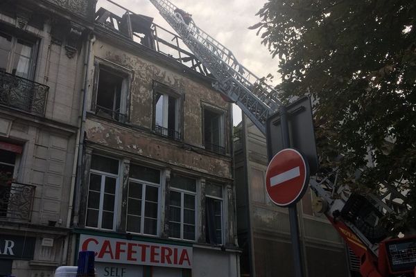 Dans la matinée du 1er août, un violent incendie s'est déclaré rue Paul Dubois à Troyes