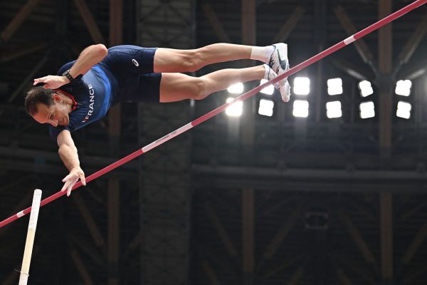 Renaud Lavillenie a passé les 5,75 m dès le premier essai