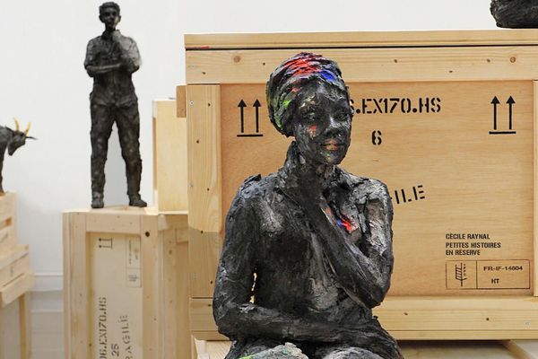 La sculptrice Cécile Raynal expose cet été au musée des Arts et Métiers de Paris. 