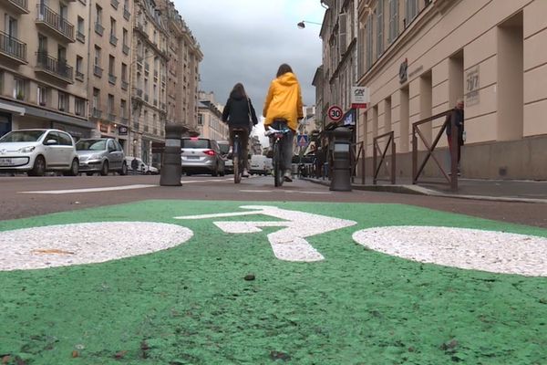 VIDEO. Aller à Disneyland en vélo, c'est bientôt possible grâce au RER V