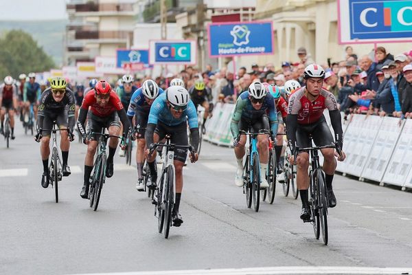 Milan Fretin, coureur belge de l'équipe Cofidis remporte la première étape des 4 jours de Dunkerque au Touquet le 14  mai 2024.