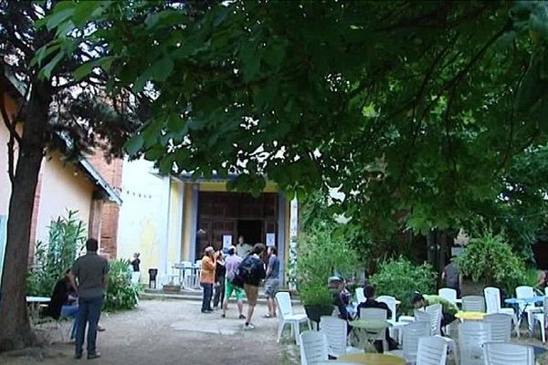 La Chapelle, le plus vieux squat de Toulouse, géré par l'Atelier Idéal