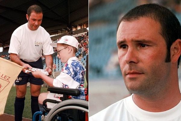 Jean-Marc Bosman en mai 1998 à Villeneuve d'Ascq pour un match de Gala à son profit