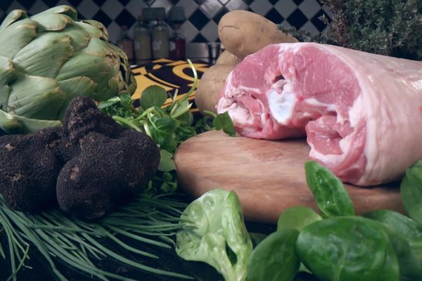 Tabata Mey va chercher le meilleur du terroir, et le remet sur le devant de l’assiette avec l’agneau noir du Velay.