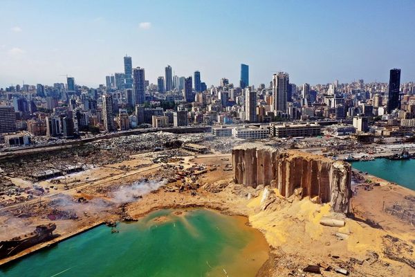 Vue aérienne du Beyrouth : la capitale du Liban est défigurée et meurtrie après la double explosion sur le port, le 4 août 2020, qui a fait une centaine de morts et 4.000 blessés selon un bilan provisoire.