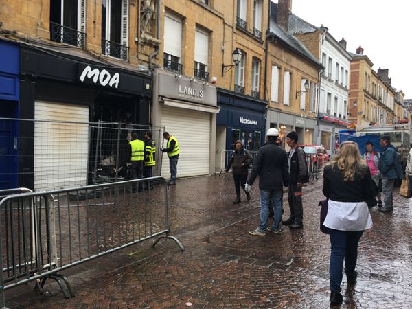 Charleville Mezieres Impressionnant Incendie Place Ducale Arrete De Peril Imminent Dans Le Secteur