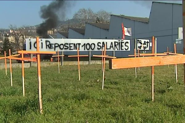 Une centaine de salariés de Flowserve, dont 85 à Thiers, dans le Puy-de-Dôme, ont appris que l'entreprise allait prochainement fermer.