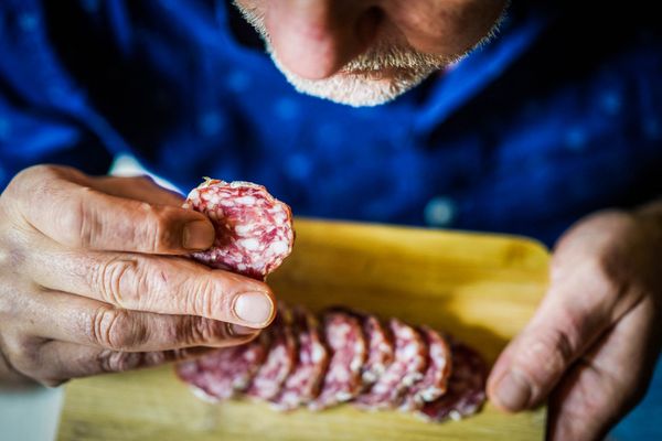 Le saviez-vous? L'intérieur du saucisson s'appelle la fleur et son aspect compte beaucoup dans l'évaluation des goûteurs