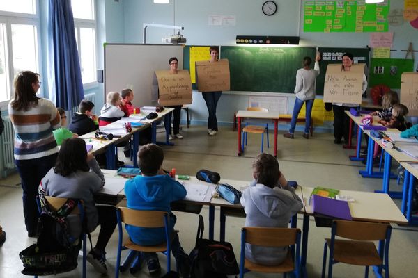 A Mainsat (23), les parents d'élèves occupent l'école