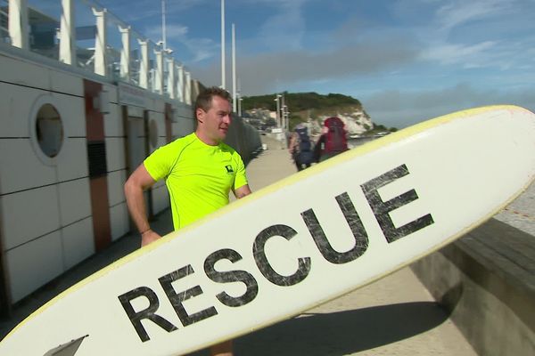 Face à la pénurie de maitres-nageurs-sauveteurs sur le littoral en Seine-Maritime, le SDIS 76 organise une nouvelle session de recrutement le 22 octobre prochain à Dieppe