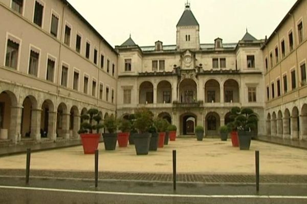 La mairie de Vienne.