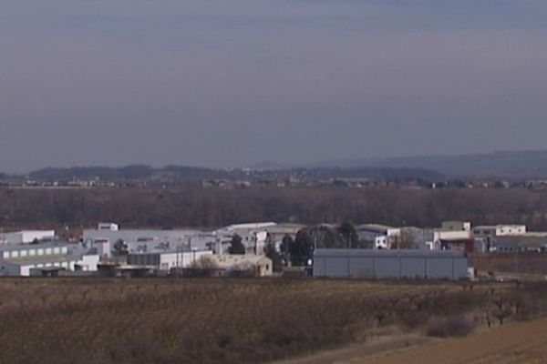 L'atelier de peinture du site de St Désirat (Ardéche ) avait été victime d'un incendie en mars 2012. La direction envisageait de délocaliser l'activité en Allemagne.