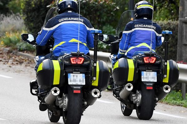 250 véhicules controlés, une quarantaine de proces verbaux dresée en 8 heures,  la compagnie des gendarmes de Grasse a veillé à la sécuritté routière ce 1er août dernier.