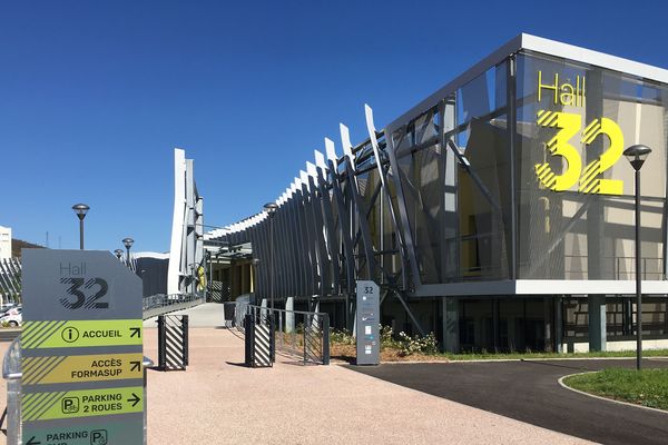 Impulsé par des grandes acteurs économiques de la région Auvergne-Rhône-Alpes, le Hall 32 a été inauguré à Clermont-Ferrand le vendredi 13 septembre.