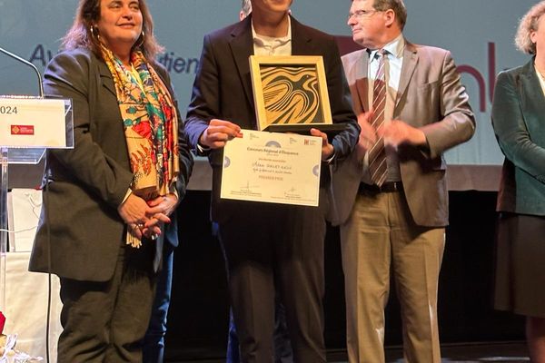 Adam Gorinet-Kacini du lycée professionnel Eugène Montel de Colomiers a remporté le concours d'éloquence de la Fondation Groupe La Dépêche.