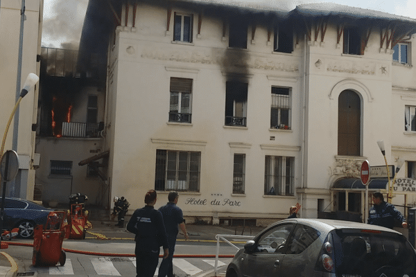 L'ancien hôtel du Parc à Juan-les-Pins est squatté 