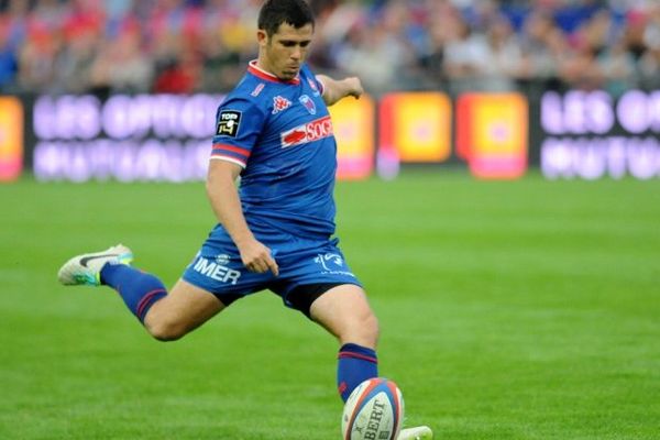 C'est une pénalité réussie de Valentin Courrent qui a permis à Grenoble de s'imposer, sur le fil, sur la pelouse du Racing Metro. Une belle performance pour les Isérois. 