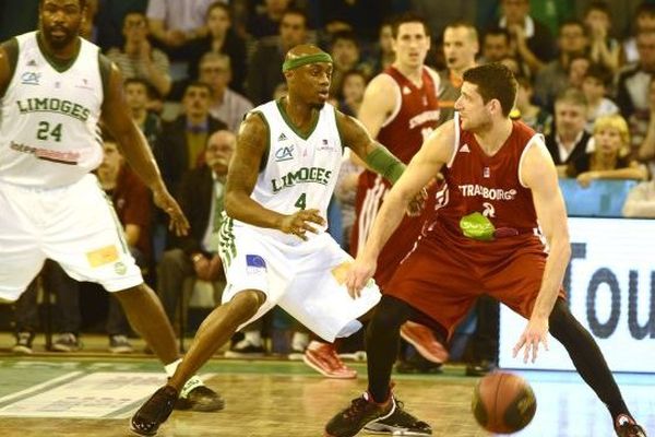 LIMOGES LE 10/03/2014 - Basket pro A Csp Limoges - Strasbourg