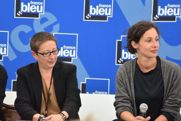 Alice Zeniter à droite au Livre sur la Place 2017 à Nancy