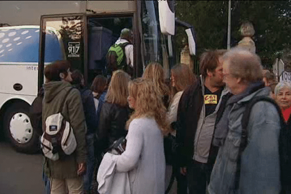 Départ de Caen ce mardi matin pour 13 agents hospitaliers. direction Paris pour un grand rassemblement national devant le ministère de la santé.