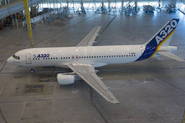 Le premier A 320 a retrouvé ses couleurs d'époque