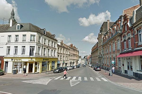 Les faits ont eu lieu dans cette rue du centre-ville de Cambrai.