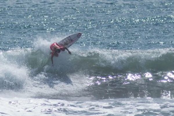 C'est la cinquième finale de l'année pour la surfeuse d'Hendaye