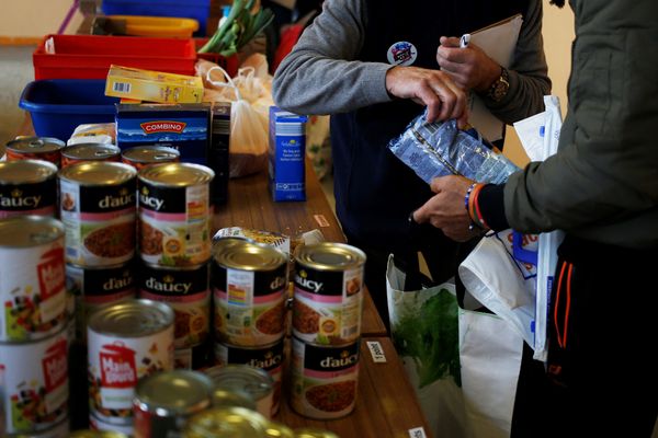 Aux Restos du Cœur, Noël reste un moment de solidarité, mais aussi de frustration pour les plus démunis. (image d'illustration)