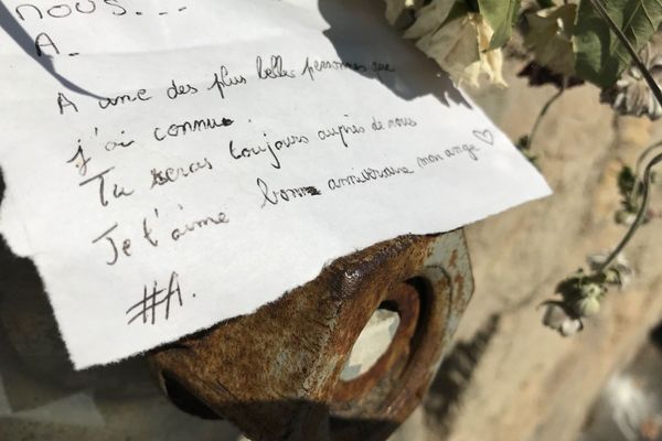 Des petits mots en souvenir d'Axelle Rodier, victime d'un tragique accident 