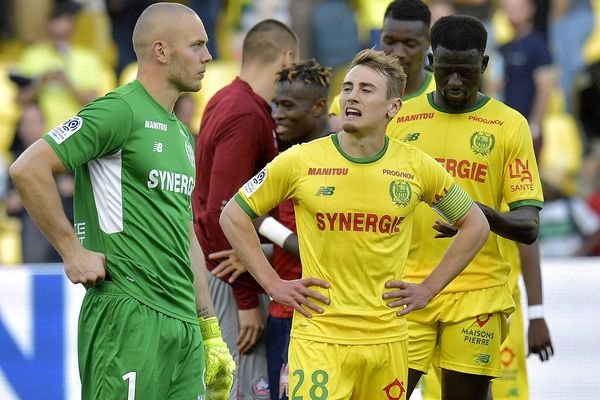 Valentin Rongier, au centre de l'image, quitte le FC Nantes.