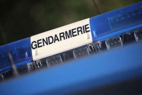 gendarmerie / illustrations