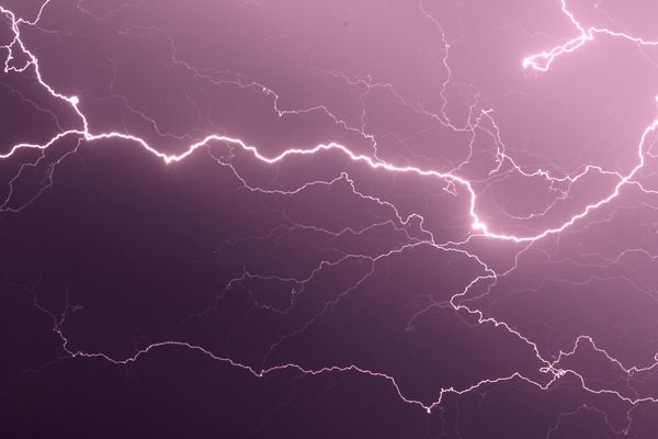 Des orages violents pourraient se développer sur le Puy-de-Dôme et l'Allier à partir du milieu d'après-midi.