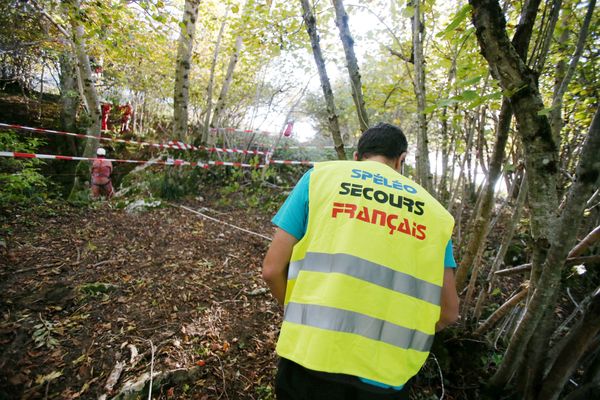 Le Spéléo secours français en opération de sauvetage - archives.