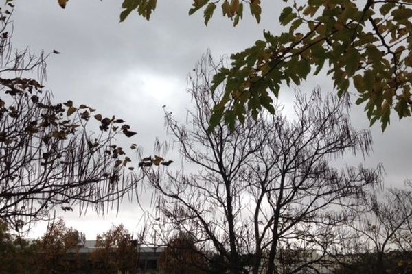 Temps gris et nuages sur Montpellier.