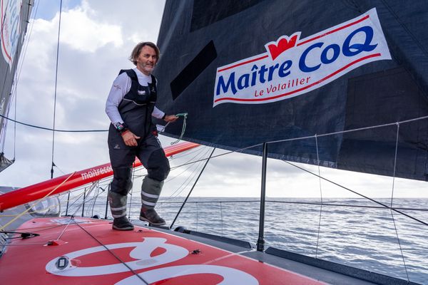 Le skipper Yannick Bestaven doit abandonner cette 10ᵉ édition du Vendée Globe