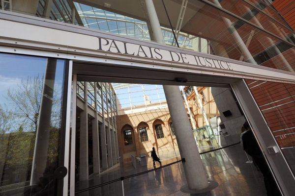 Les deux hommes sont jugés au palais de justice de Toulouse (Haute-Garonne).