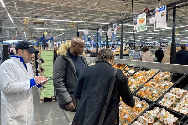 Dans cet hypermarché de l'agglomération troyenne, les contrôles ont ciblé la provenance des produits.