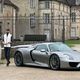 Lors du tournage au château de Commarin de l'émission "Top Gear" le 30 octobre 2023, la Porsche Spyder 918 (en blanc, Pierre Chabrier animateur de l'émission)