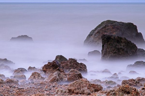 Du vent et des embruns à Blonville-sur-Mer, dans le Calvados.