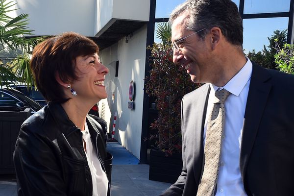 Carole Delga (PS) et Dominique Reynié (LR)