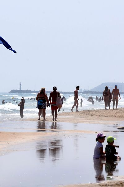 La plage de Robinson à Marseillan plage dans L'Hérault serait la plage la plus propre de France d’après un classement de l’association Eau et rivière de Bretagne et selon les données de l’ARS