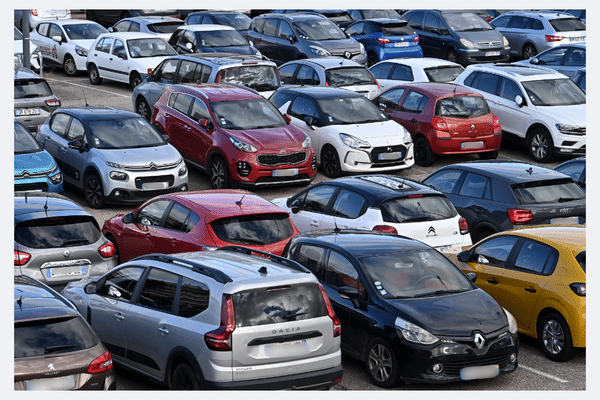 17 parkings gratuits et surveillés sont mis à disposition.