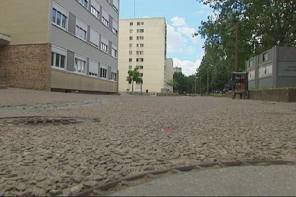 C'st ici, allée Fabre d'Eglantine, que l'altercation a eu lieu