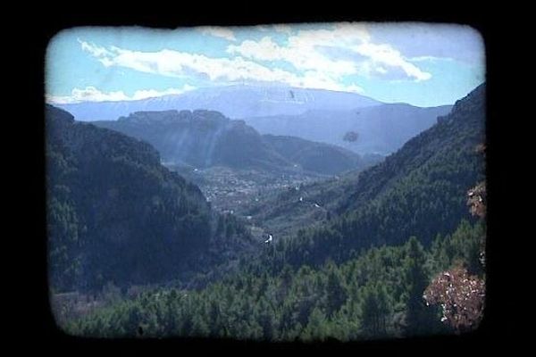 Buis-les-Baronnies ... au pied du mont Ventoux...