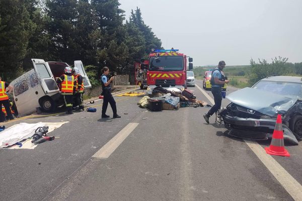 La circulation sur la D 51, au nord de Marsseillan, dans l'Hérault est perturbée par un accident de la route, ce jeudi 29 juin 2023..