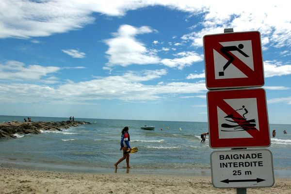 Hérault - baignade interdite, plage non-surveillée - archives.